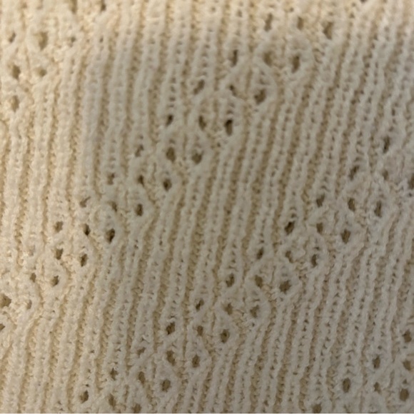 Izod Sweater Size Medium Cream - Picture 4 of 5